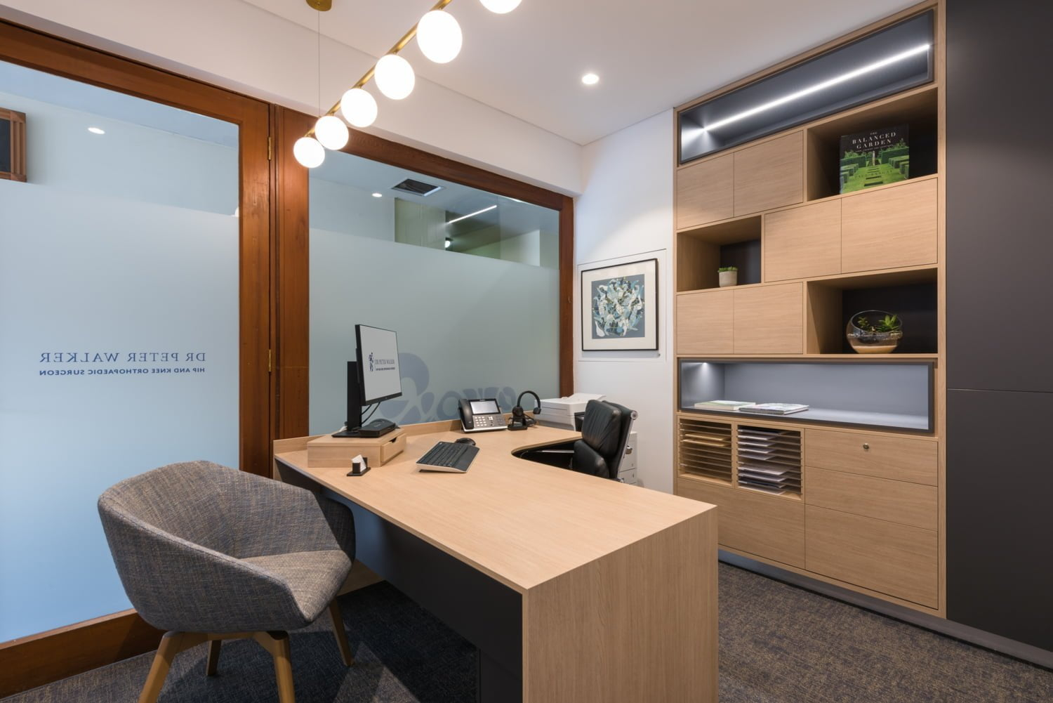 Orthopaedic Surgeon Practice Room